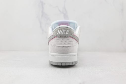 NIKE SB Dunk Low Ash powder