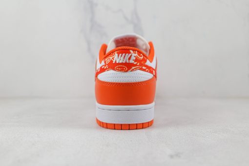 NIKE SB Dunk Low “Orange Paisley”