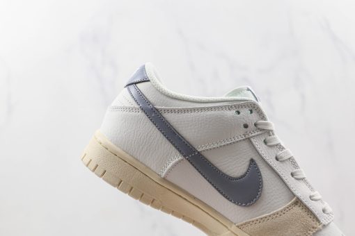 NK SB Dunk Low Grey White