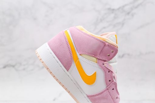 NIKE Air Jordan 1 Mid SE Arctic Pink