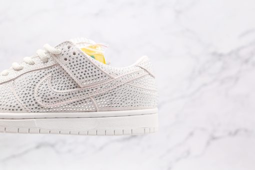 NIKE SB Dunk Low diamond beige