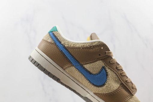 Nike SB Dunk Low Flip stitches