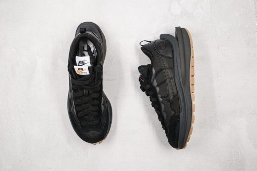 Nike Vaporwaffle sacai Black