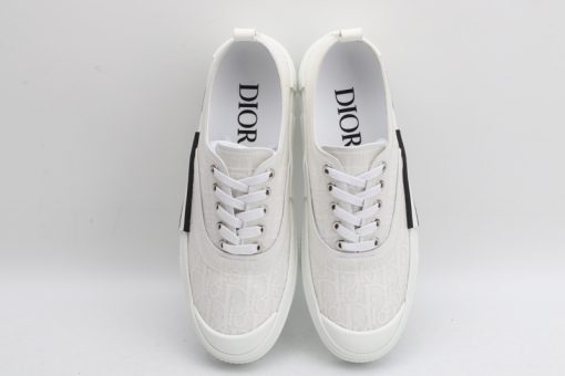 Dior letters white