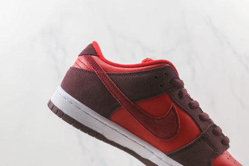 Nike SB Dunk Low "Cherry"