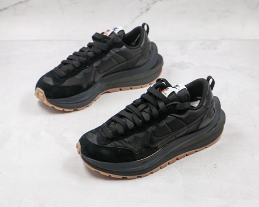 Nike Vaporwaffle sacai Black