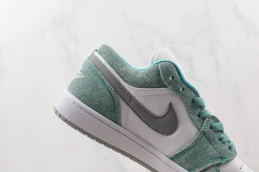 Nike Air Jordan 1 Low New Eemerald