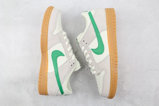 Nike Dunk Low SE Grey-Green