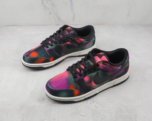 Nike Dunk Low "Graffiti"