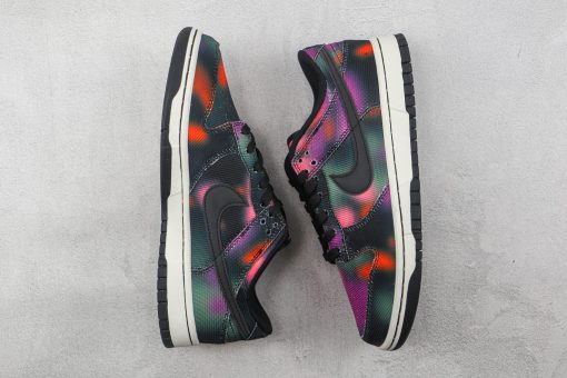 Nike Dunk Low "Graffiti"