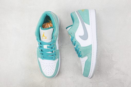 Nike Air Jordan 1 Low SE New Emerald - Image 4