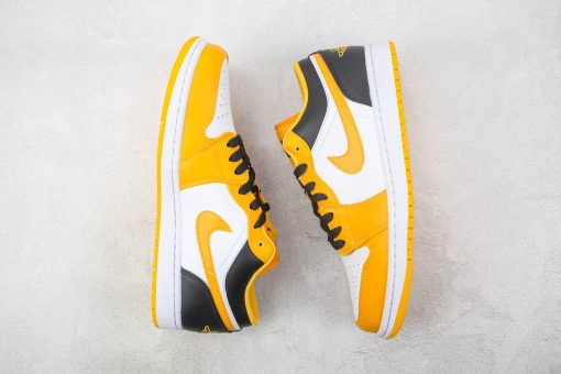 Nike Air Jordan 1 Low Taxi