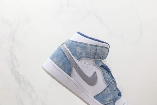 Nike Air Jordan 1 Mid French Blue Fire Red