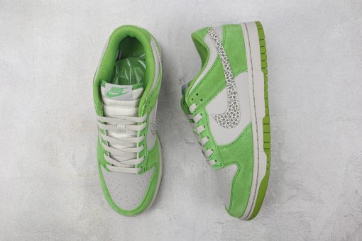 Nike Dunk Low "Chlorophyll"