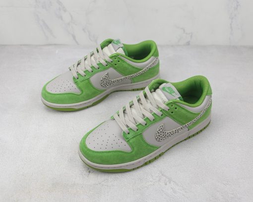 Nike Dunk Low "Chlorophyll"