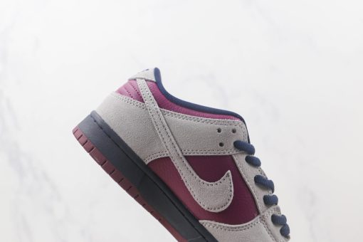 Nike SB Dunk Low Atmosphere Grey True Berry