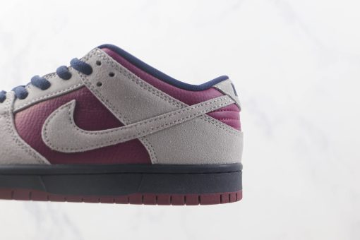 Nike SB Dunk Low Atmosphere Grey True Berry