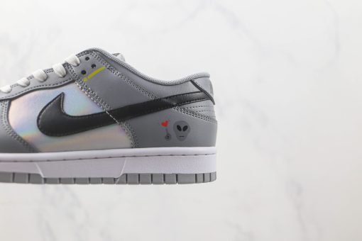 Nike SB Dunk Low Alien Dark Grey