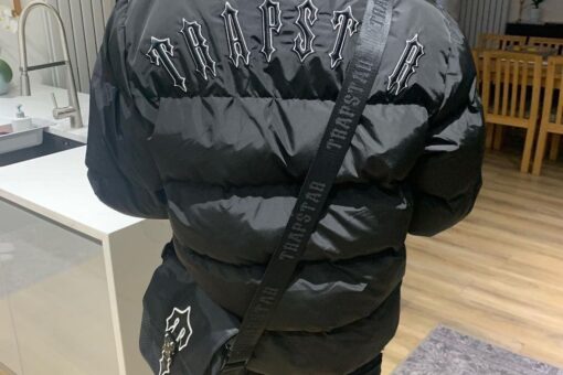 Trapstar Black Jacket Men irongate back outfit