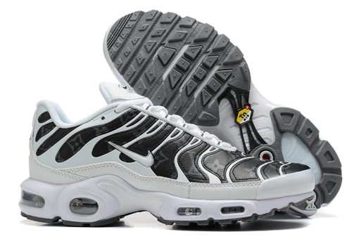 Nike Air Max Plus Black White - Image 4