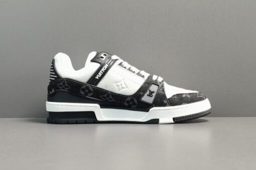 LV TRAINER SNEAKER BLACK & WHITE BESTSELLER