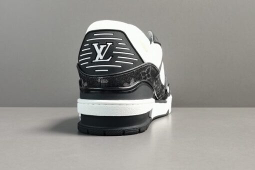 LV TRAINER SNEAKER BLACK & WHITE BESTSELLER