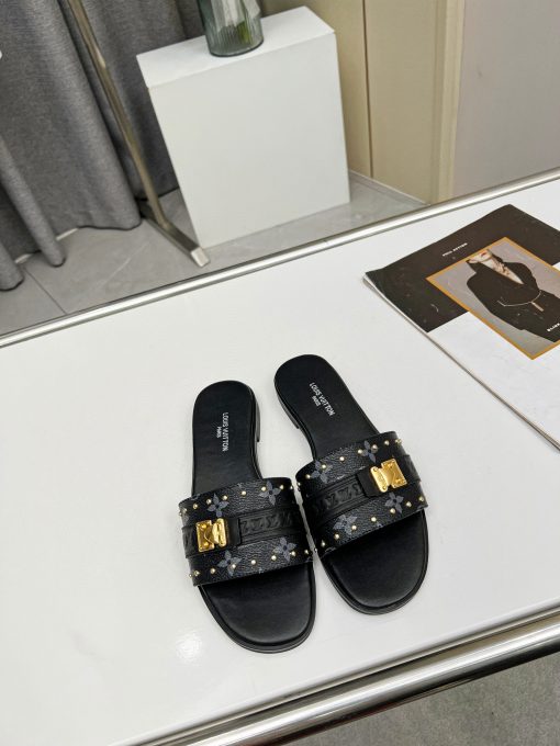 LV Women Slipper