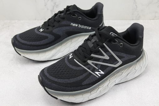 New Balance Fresh Foam x More V4