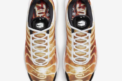 Nike Air Max Plus “Light Photography”