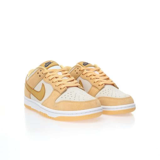 Nike SB Dunk Low LX"Gold Suede"