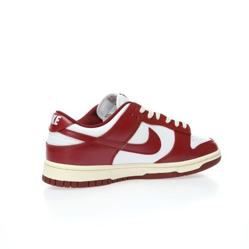 Nike SB Dunk Low"Team Red"