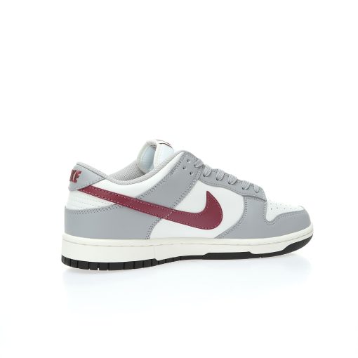 Nike Wmns SB Dunk Low"Grey/White/Red"