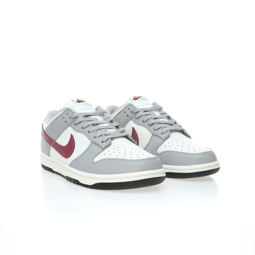 Nike Wmns SB Dunk Low"Grey/White/Red"