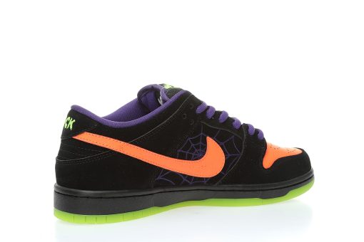 Nike SB Dunk"Night Of Mischief"