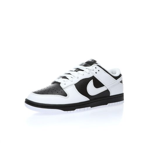 Nike SB Dunk Low"Reverse Panda"