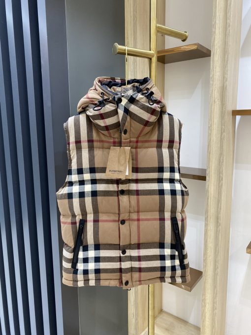 Checkered hooded down jacket