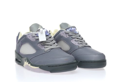 Nike Wmns Air Jordan Retro 5 Low"Indigo Haze"