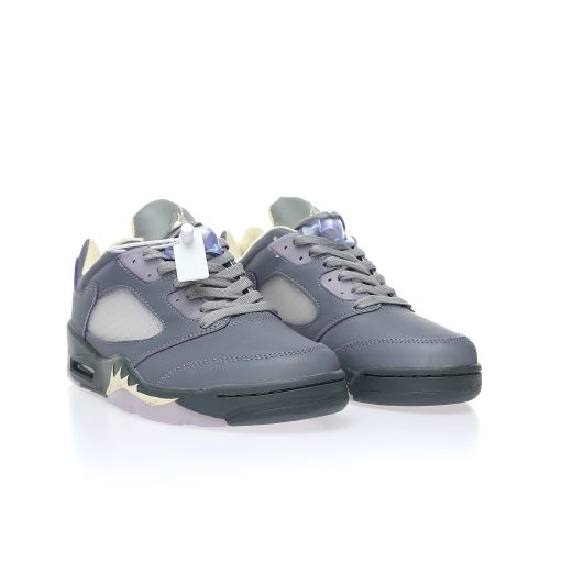 Nike Wmns Air Jordan Retro 5 Low"Indigo Haze"