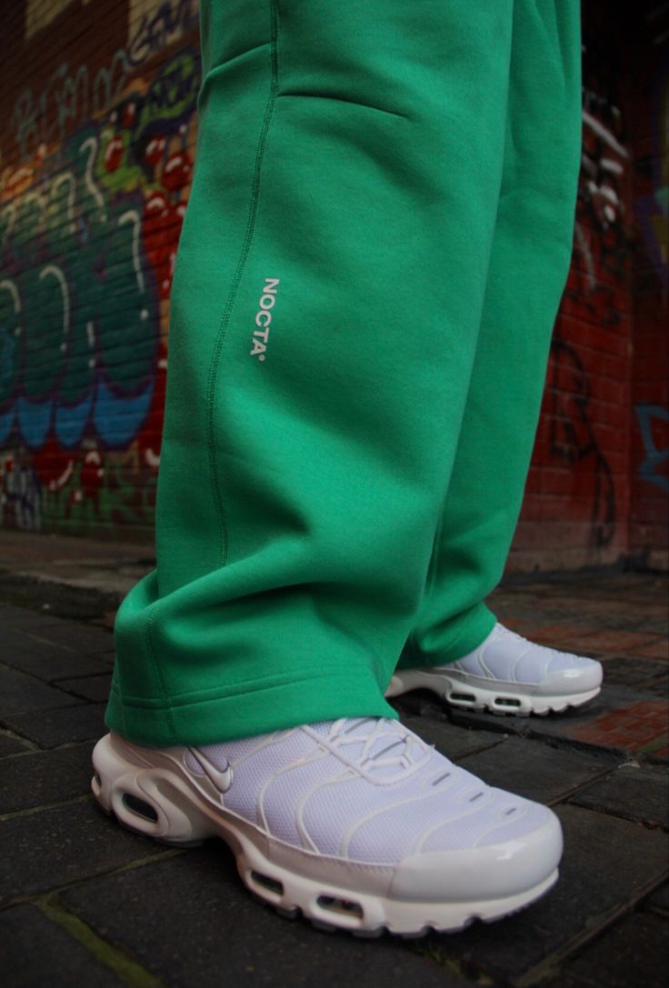 How to Wear the Nike Nocta Green Tech Fleece Tracksuit