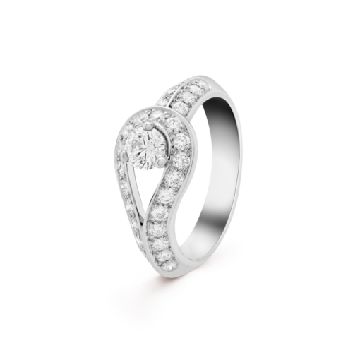 Couture solitaire ring