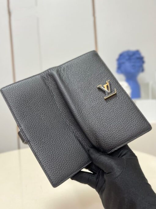 LV Wallet - Image 2