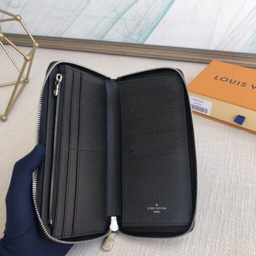 LV Wallet - Image 3