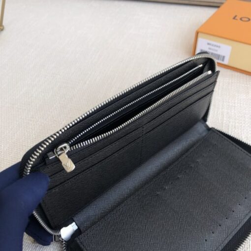 LV Wallet - Image 4