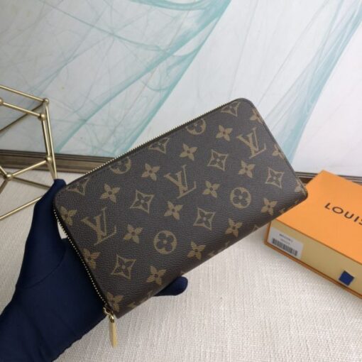 LV Wallet - Image 2