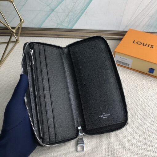 LV Wallet - Image 5