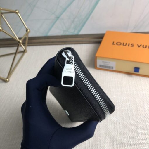 LV Wallet - Image 4