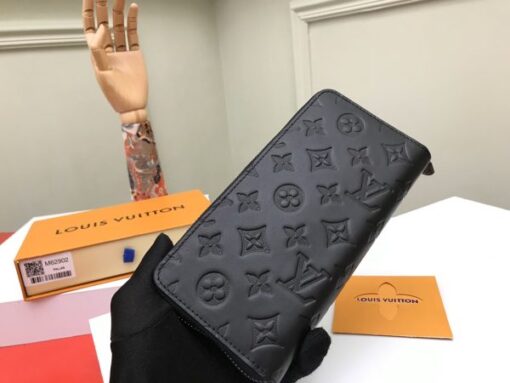 LV Wallet - Image 2