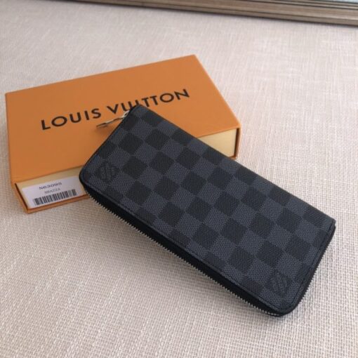 LV Wallet - Image 2