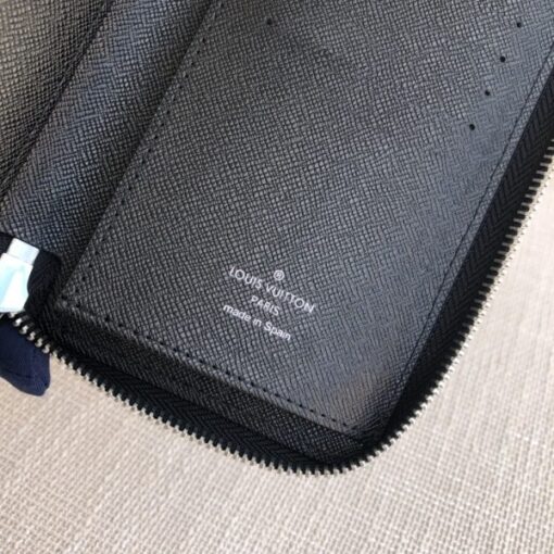 LV Wallet - Image 5