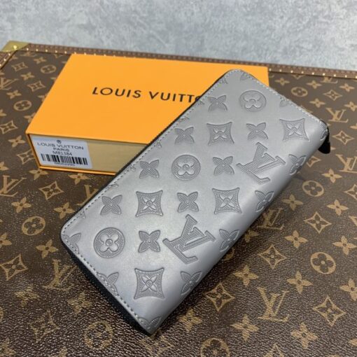 LV Wallet - Image 2